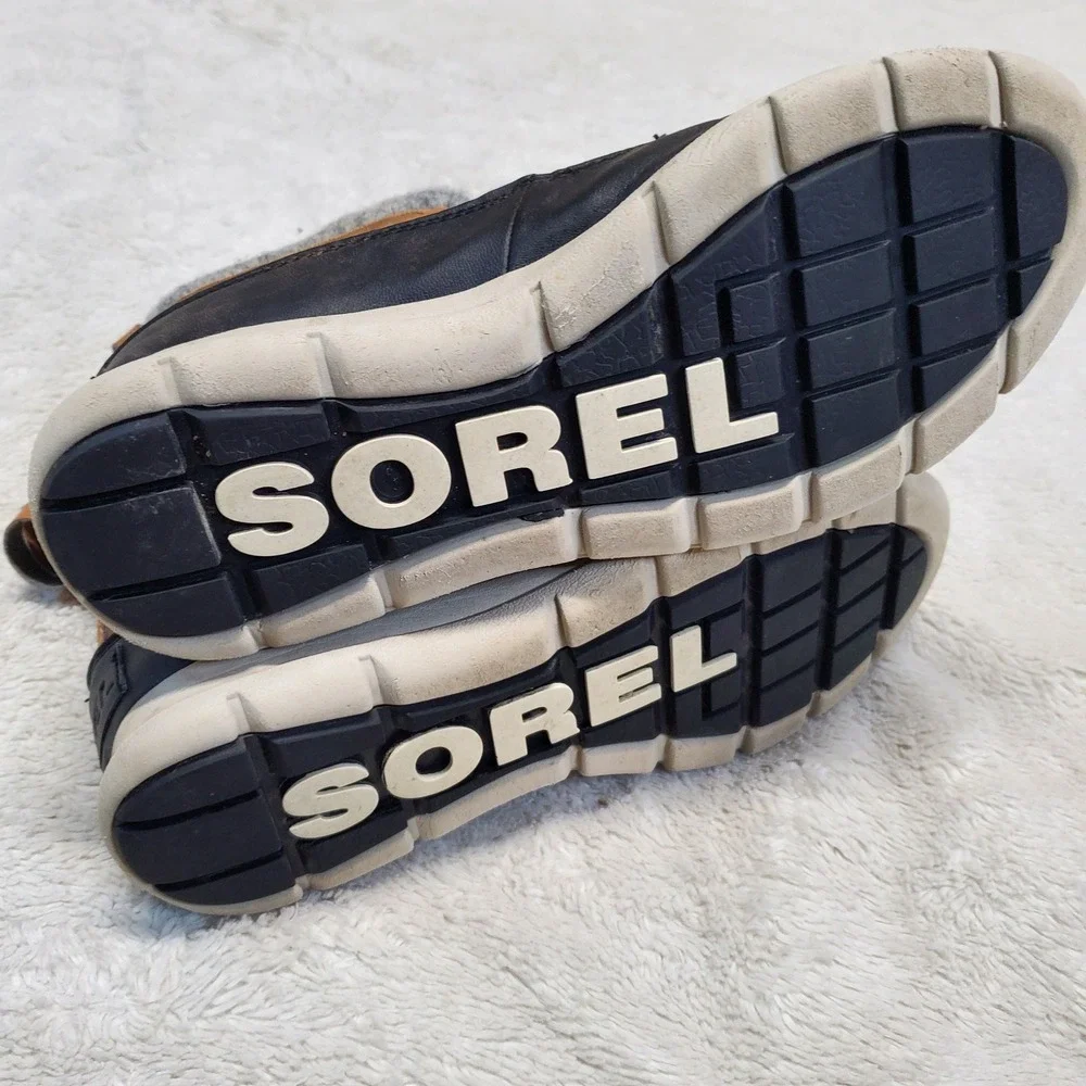 Sorel Explorer Carnival Tan Gray Fuzzy Waterproof Boots‎ Women 7.5 Cozy Winter